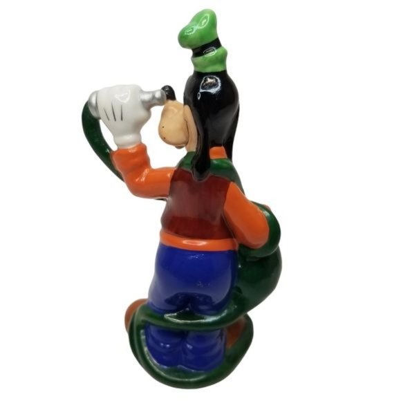 Disney Goofy with Water Hose Porcelain Ceramic Figurine - Picture 3 of 11